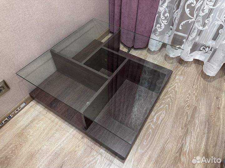 Стол журнальный