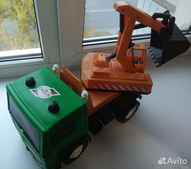 Детский экскаватор