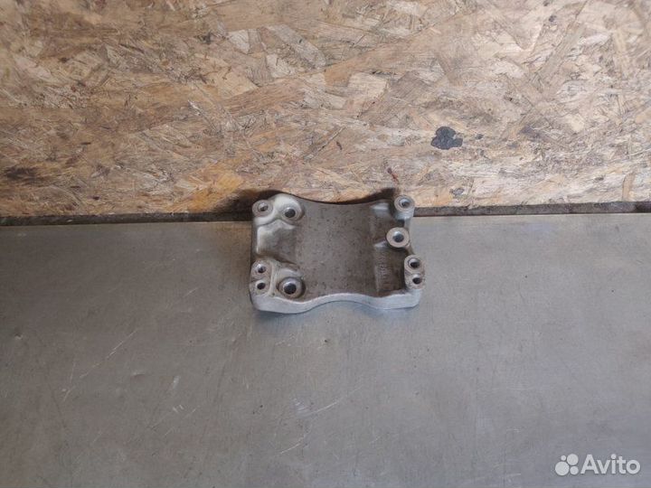 Кронштейн компрессора кондиционера Chery Tiggo Pro