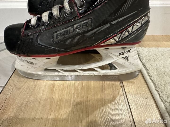Хоккейные коньки bauer