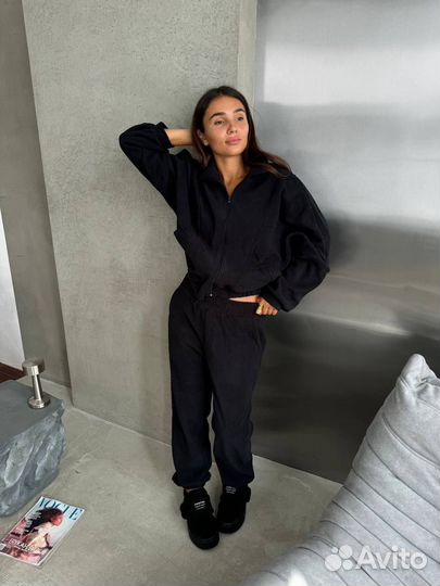 Спортивный костюм женский 42 44