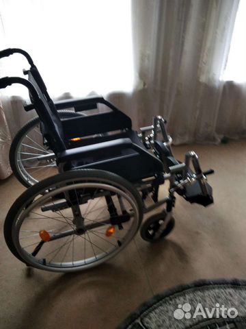Кресло-коляска для инвалидов
