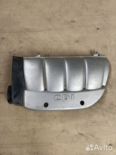 Крышка двигателя