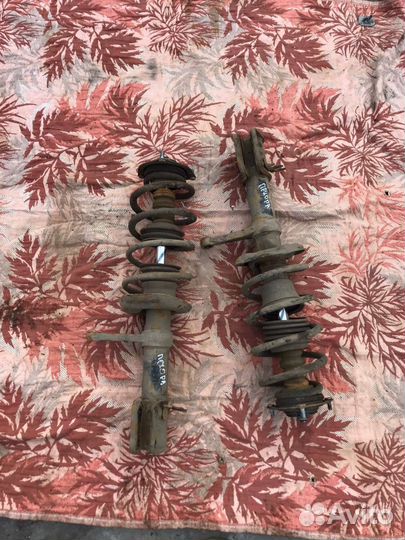 Передние стойки LADA priora