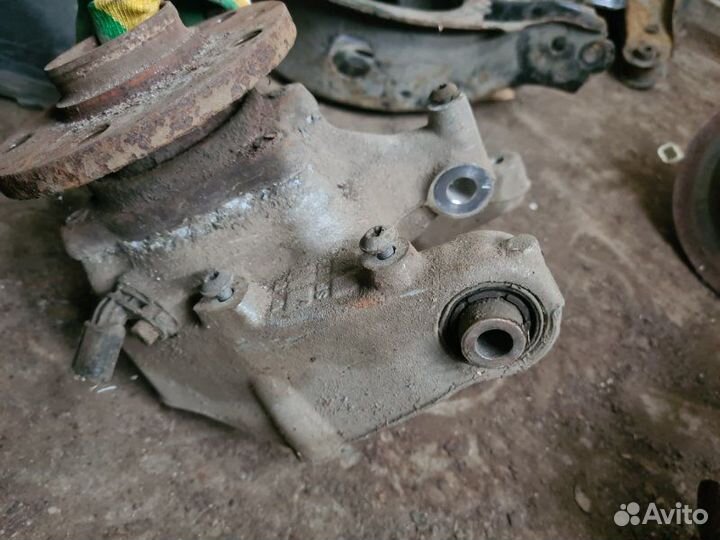 Кулак поворотный Volkswagen Tiguan