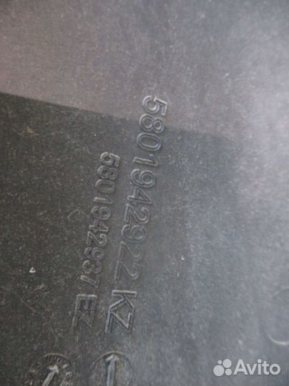 Накладка стойки Iveco 5801942922