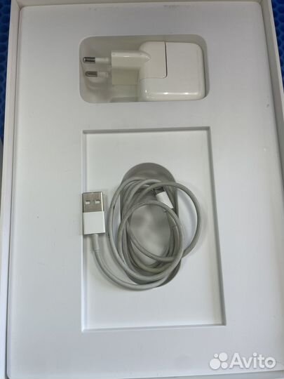 А) Планшет Apple iPad Air 2 64GB (ми0020986)