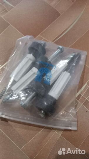 Транспортировочные болты для стиральной машины