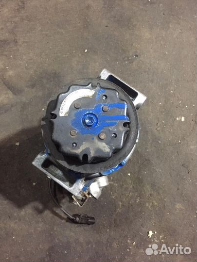 Компрессор кондиционера Bmw 7-Series E65