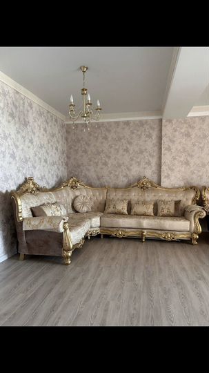 3-к. квартира, 100 м², 8/9 эт.