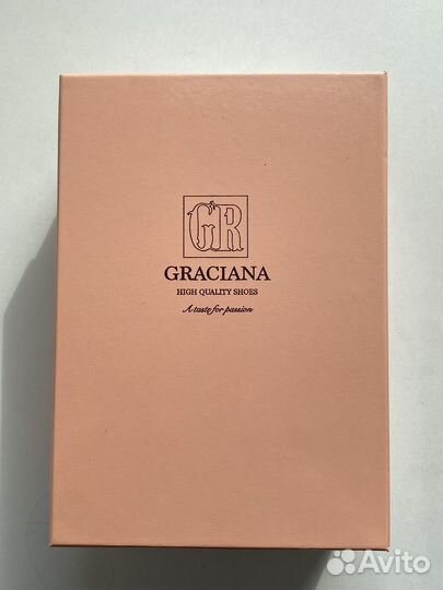 Босоножки чёрные Graciana