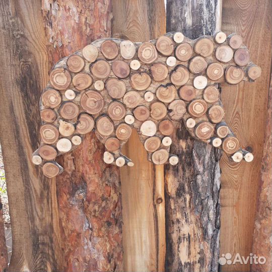 Панно из спилов дерева