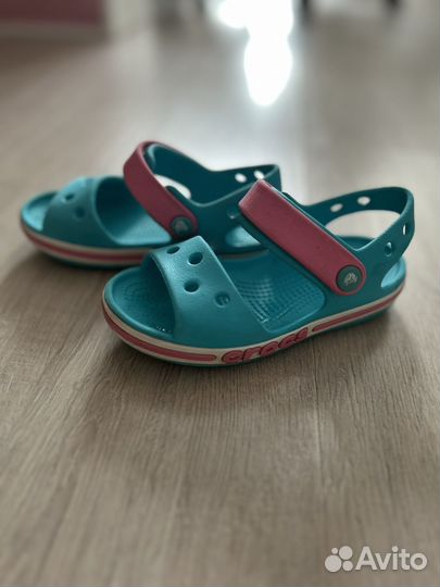 Сандалии Crocs c9 для девочки