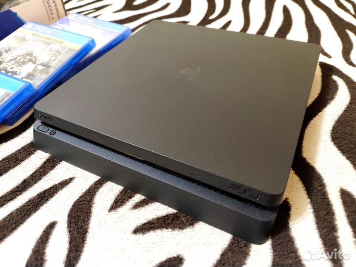 Sony PS4 Slim 500Gb