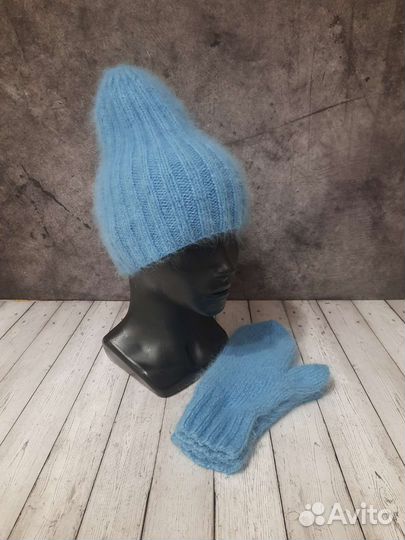 Шапка и варежки комплект