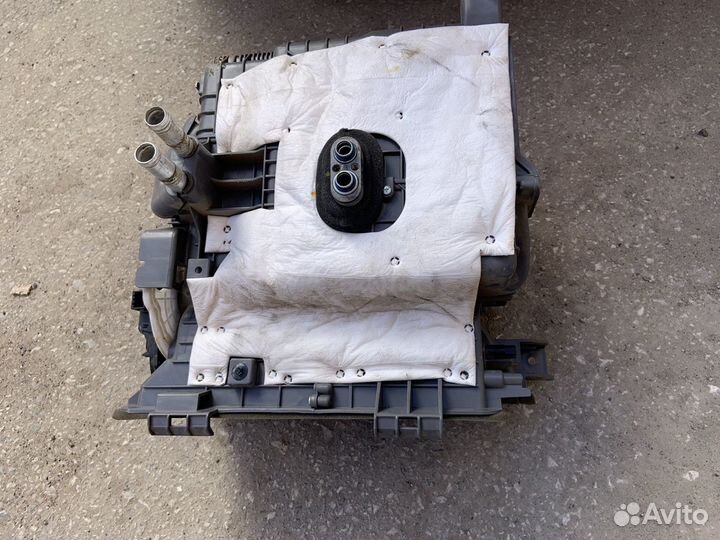 Отопитель с радиатором на Хендай Ай 40