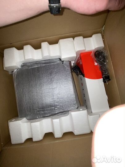 AV ресивер Anthem MRX 700