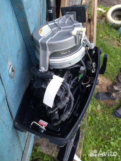 Лодка с мотором