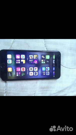 Телефон iPhone 7 plus