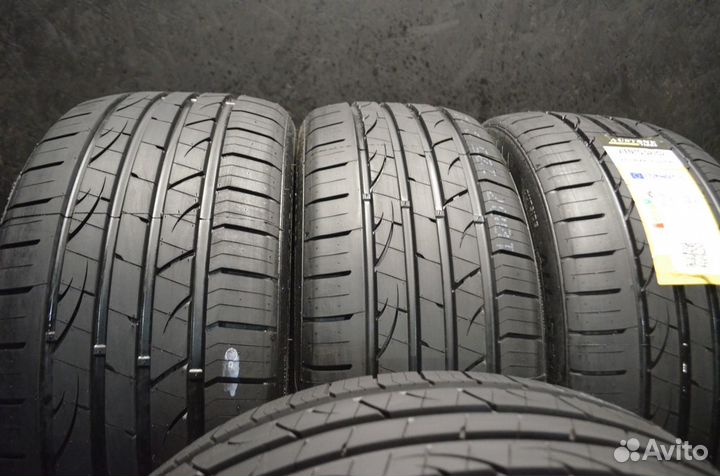 Austone SP-702 245/45 R19 и 275/40 R19 105Y