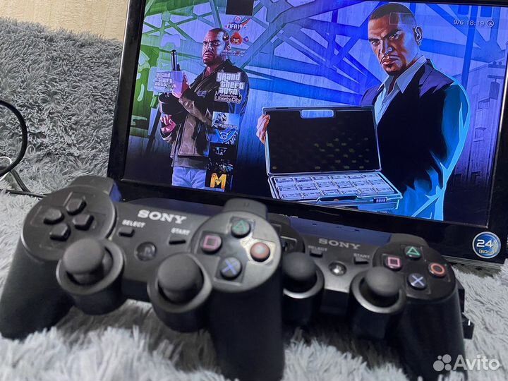 Sony PS3 Slim 320gb +2 джойстика +18 игр Прошита