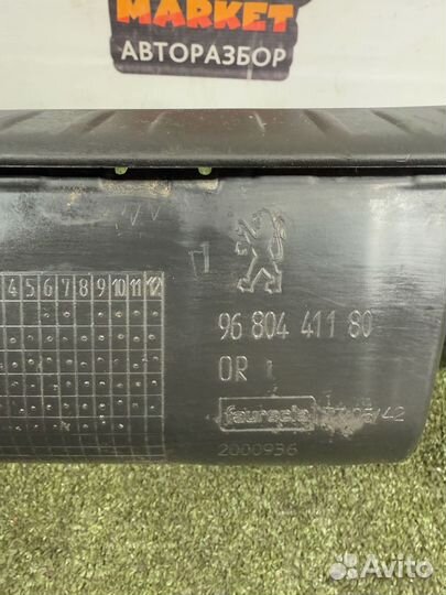 Кронштейн заднего бампера Peugeot 308, I Рест