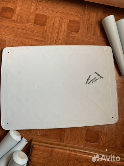 Детский стол и два стула IKEA