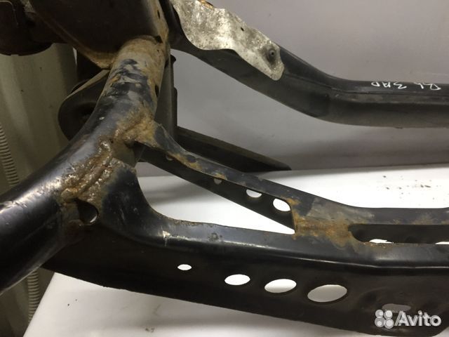 Подрамник Passat B6 Задний оригинал бу