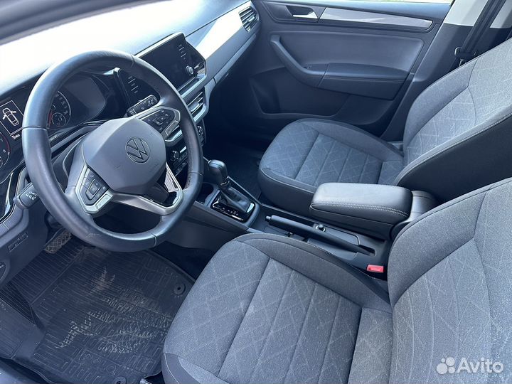 Volkswagen Polo 1.6 AT, 2021, битый, 20 000 км