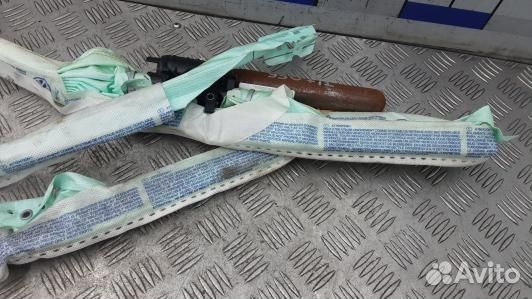 Шторка безопасности volkswagen passat B7 (95O07S40