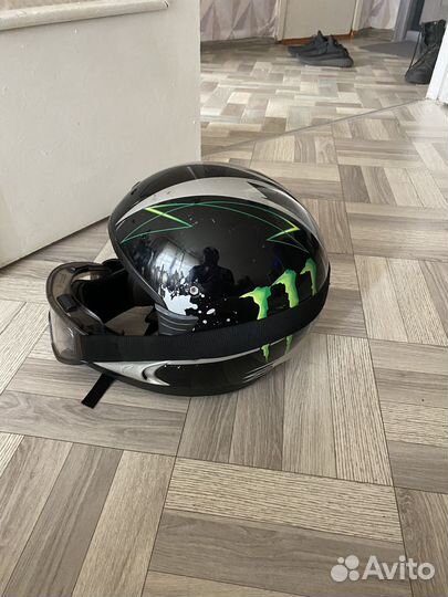 Мотоциклетный шлем открытый