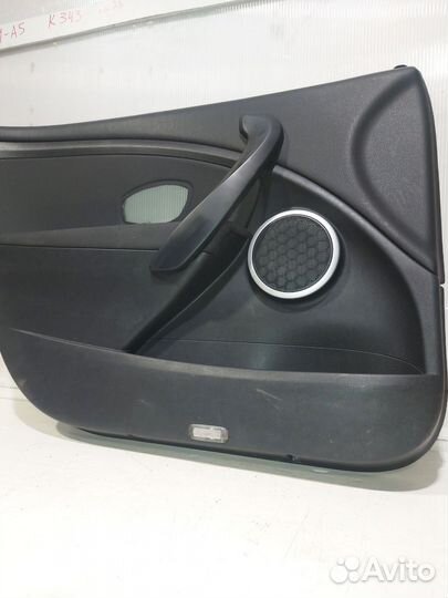 Обшивка двери передняя левая Рено Меган 3