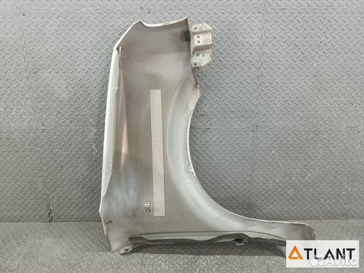 Крыло переднее левое nissan cube