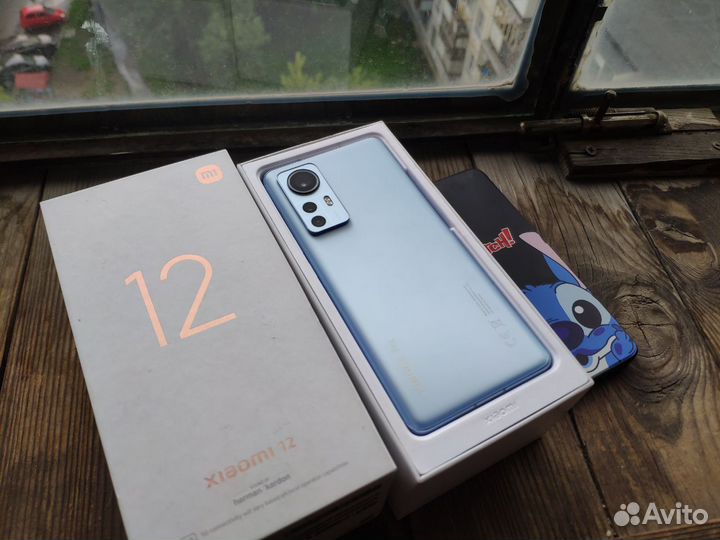 Xiaomi 12, 8/256 ГБ