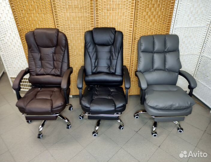 Офисное кресло