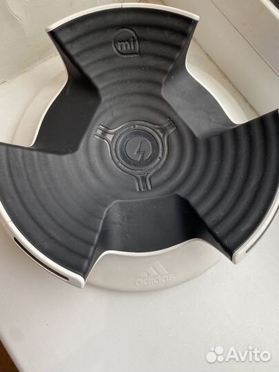 Футбольный мяч adidas smart ball