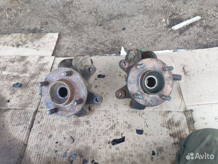 Поворотный кулак на Форд Фьюжн