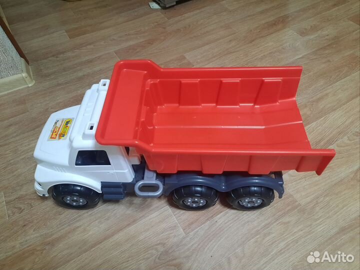 Большой грузовик игрушка
