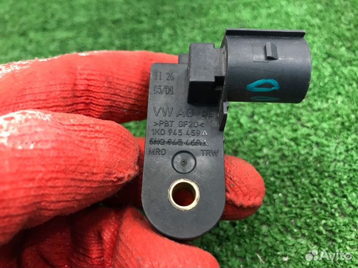 Датчик включения стоп-сигнала Audi A3 8P CCZ 2009