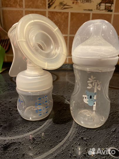 Бутылочка и ручной молокоотсос Philips Avent