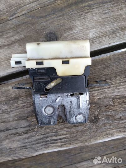 Электрозамок багажник Ниссан Примера р12 Универсал