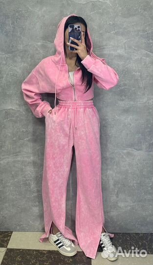 Спортивный костюм корсетный с разрезами