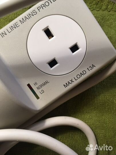 Устройство защиты от перенапряж скачков 220v13а