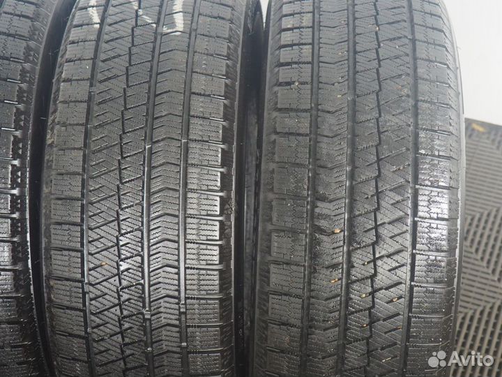 Bridgestone Blizzak Ice 215/60 R17 100T