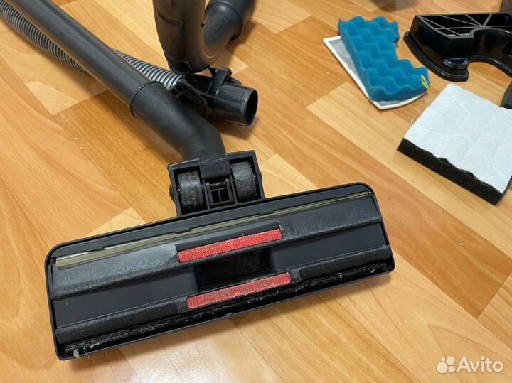 Пылесос Samsung Air Track Plus 1800w