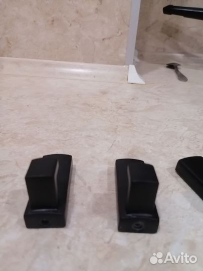 Крючок металл