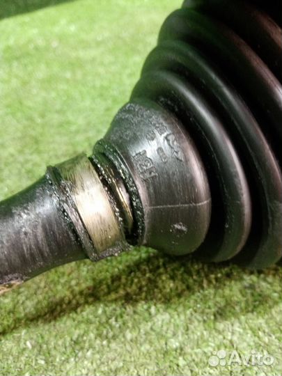 Привод передний левый Volkswagen Jetta 5 cavd