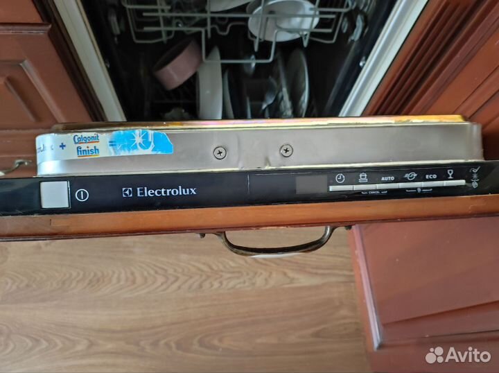 Встраиваемая посудомоечная машина Electrolux. 45см