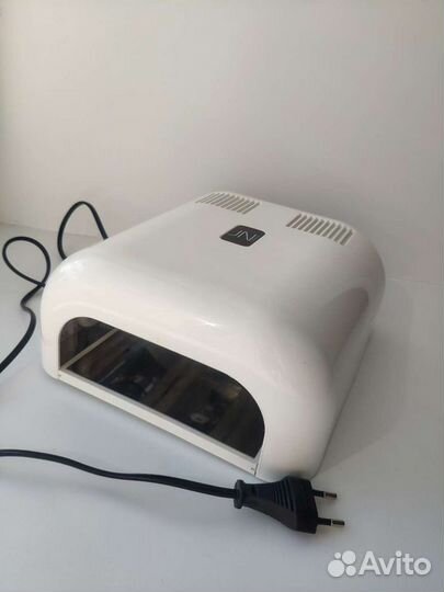 Лампа для ногтей