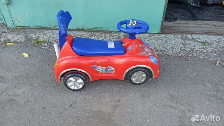 Машинка-каталка